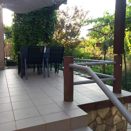 Apartament Maris *